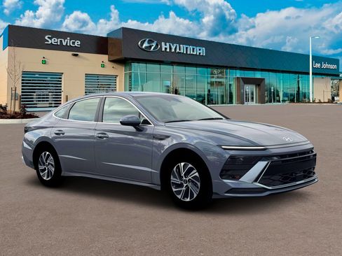 New 2026 Hyundai Sonata Blue image 10