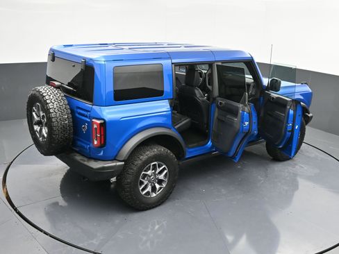 Used 2025 Ford Bronco Badlands image 47