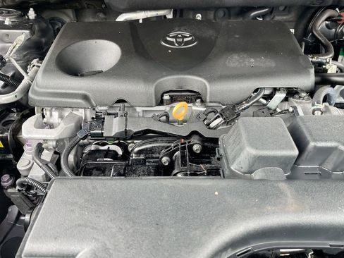 Certified 2023 Toyota RAV4 LE AWD/4WD image 18
