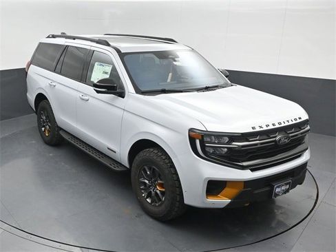 New 2025 Ford Expedition Tremor image 9