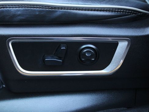 Used 2019 RAM 1500 Laramie image 14