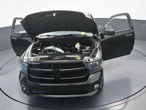 Used 2018 RAM 1500 Express w/ Black Ram 1500 Express Group RWD image 68