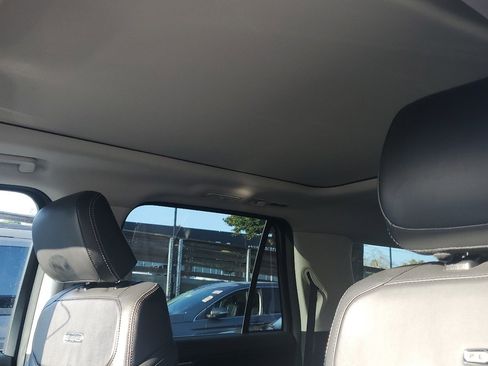 Used 2025 Ford Expedition Max Platinum image 11