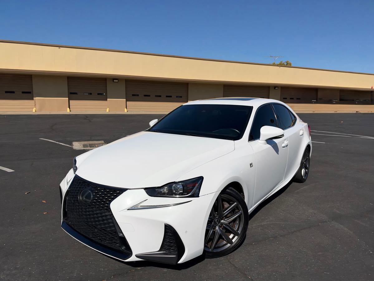 Used 2020 Lexus IS 350 F Sport w/ F Sport Package RWD image 2