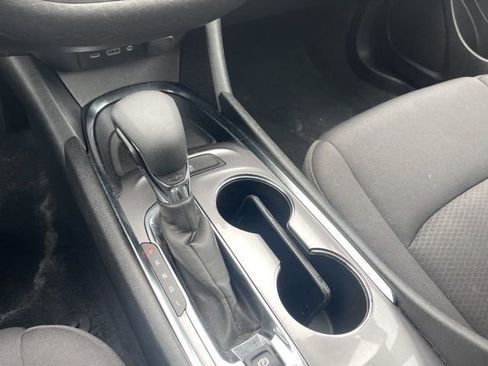 Used 2023 Chevrolet Malibu LT image 13