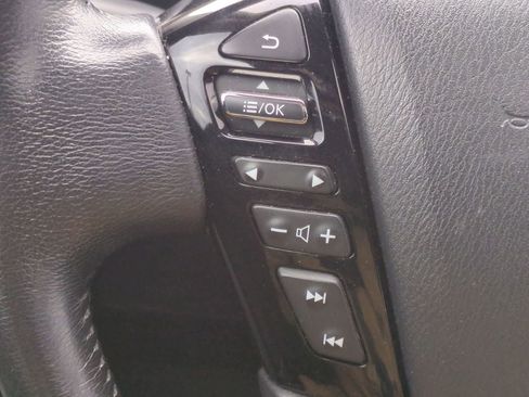 Used 2022 Nissan Armada SL w/ Captain's Chairs Package image 26