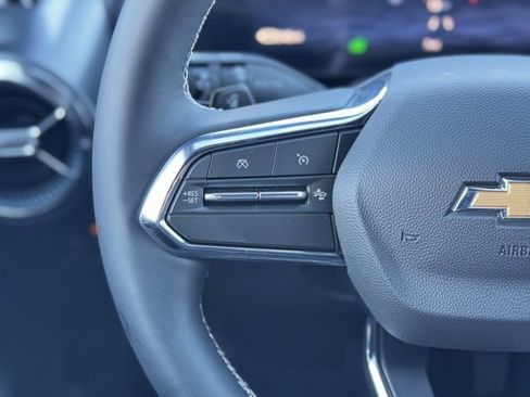 New 2026 Chevrolet Equinox EV LT image 24