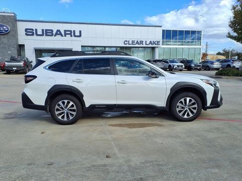 Certified 2025 Subaru Outback Premium image 7