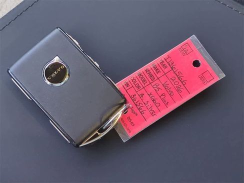 New 2026 Volvo XC60 B5 Plus w/ Protection Package Premier image 33