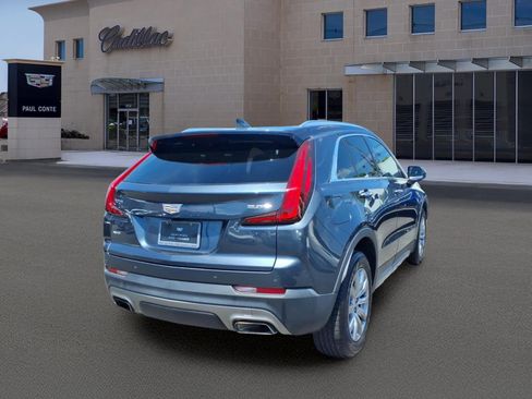 Used 2019 Cadillac XT4 Premium Luxury w/ Cold Weather Package AWD/4WD image 5