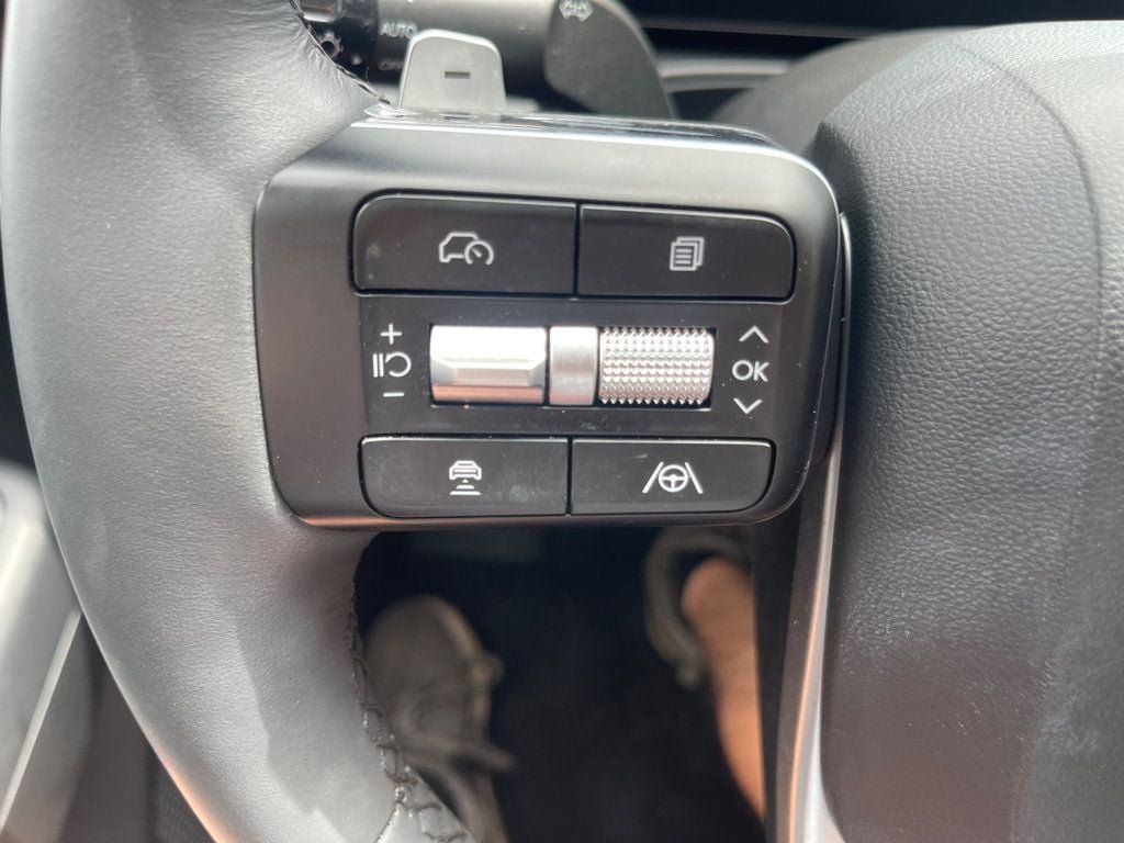 Used 2026 Hyundai Santa Fe SE FWD image 17
