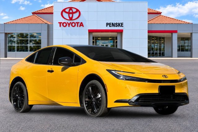 New 2027 Toyota Prius FWD image 2