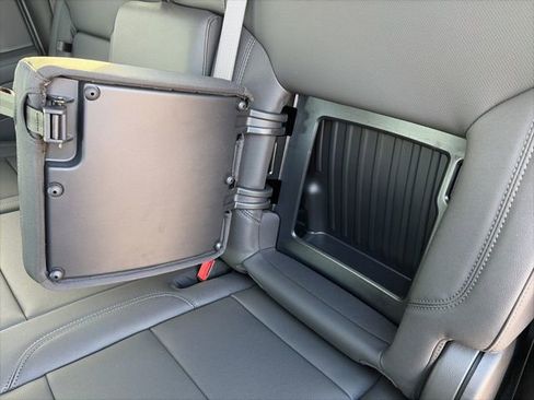 New 2026 GMC Sierra 1500 SLT w/ SLT Convenience Package image 36