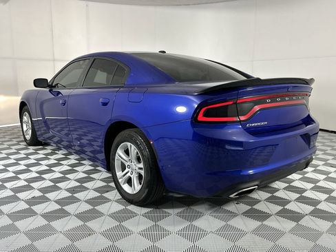 Used 2021 Dodge Charger SXT RWD image 6
