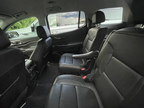 Used 2022 GMC Acadia AT4 w/ Technology Package AWD/4WD image 10