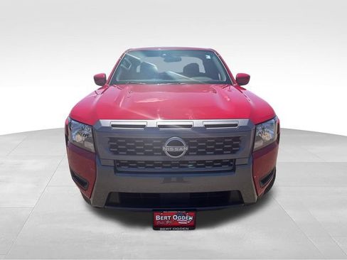 Certified 2025 Nissan Frontier SV RWD image 2