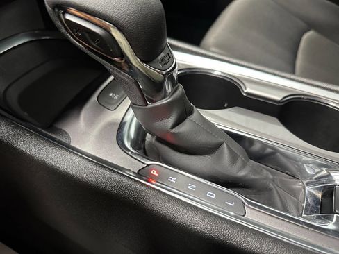 Used 2024 Chevrolet Malibu LT image 36