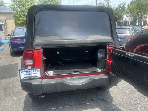 Used 2013 Jeep Wrangler Rubicon w/ Connectivity Group AWD/4WD image 19