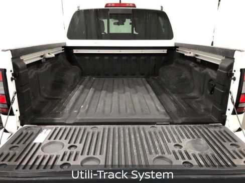 Certified 2023 Nissan Frontier PRO-4X w/ Pro Convenience Package AWD/4WD image 12