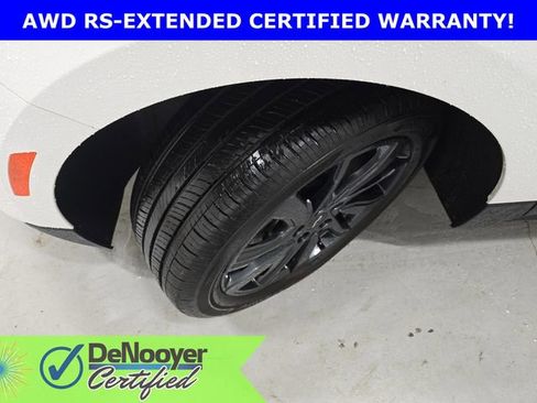 Used 2023 Chevrolet Equinox RS image 31