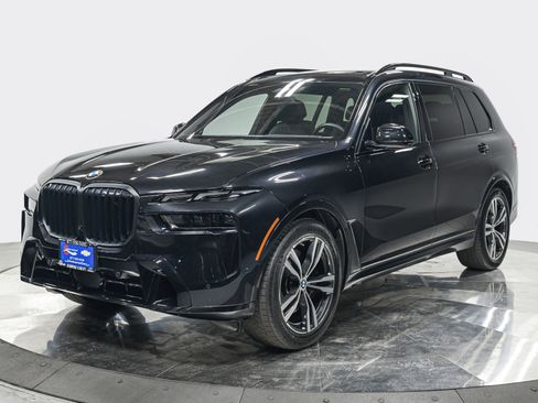 Used 2023 BMW X7 xDrive40i w/ Executive Package image 1