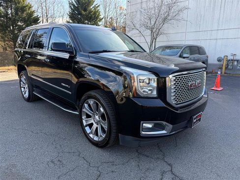 Used 2017 GMC Yukon Denali w/ Open Road Package image 6