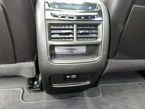 Certified 2025 Cadillac XT5 Premium Luxury image 14