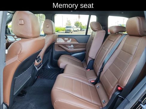 Used 2025 Mercedes-Benz GLS 450 4MATIC image 25
