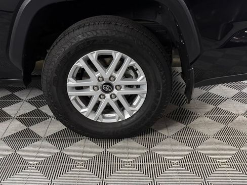 Used 2025 Toyota Sequoia SR5 AWD/4WD image 11