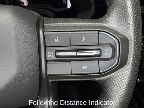 Used 2023 Chevrolet Colorado W/T RWD image 15
