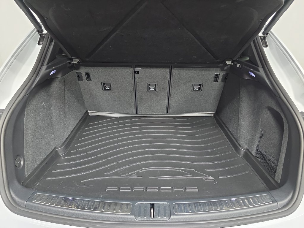 Certified 2025 Porsche Macan S AWD/4WD image 25