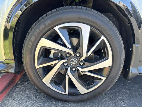 Used 2021 Honda HR-V Sport image 17