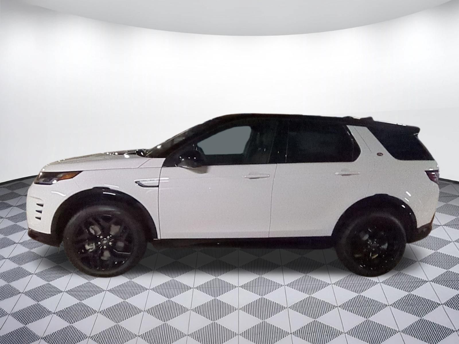 New 2026 Land Rover Discovery Sport Landmark AWD/4WD image 2