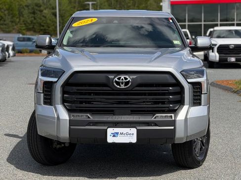 Used 2024 Toyota Tundra SR5 w/ SR5 Convenience Package AWD/4WD image 2