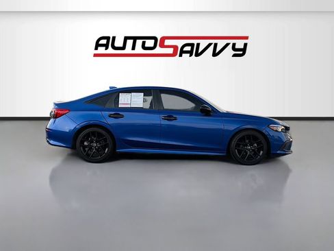 Used 2023 Honda Civic Sport image 8