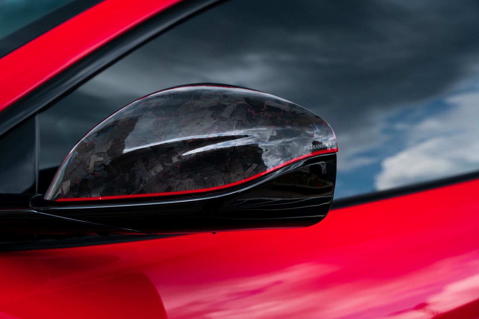 Used 2020 Ferrari 812 Superfast RWD image 34