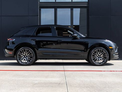 New 2026 Porsche Macan AWD/4WD image 12