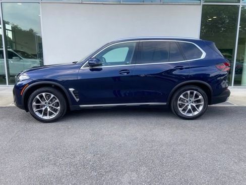 Used 2026 BMW X5 xDrive40i AWD/4WD image 2