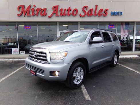 Used 2011 Toyota Sequoia SR5 w/ Premium Pkg image 1