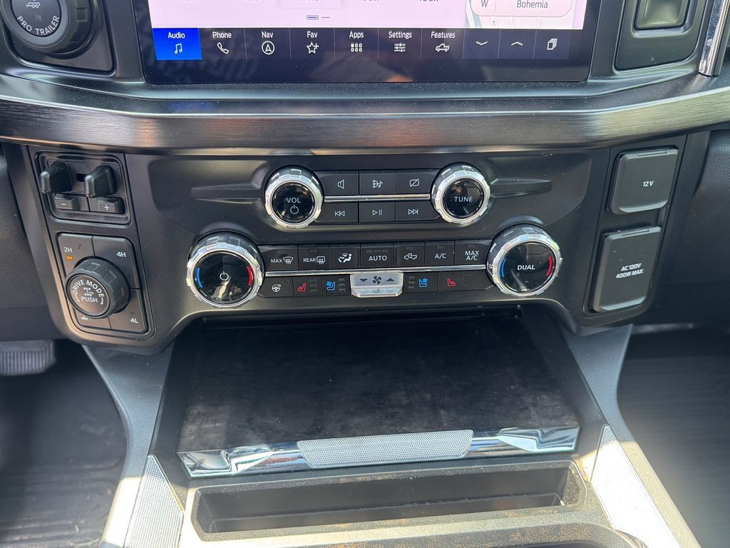 Used 2024 Ford F350 Lariat w/ Lariat Ultimate Package AWD/4WD image 20