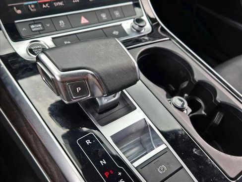 Used 2021 Audi Q8 Premium Plus w/ Premium Plus Package image 12