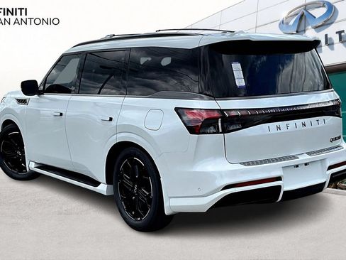 New 2026 INFINITI QX80 4WD image 3
