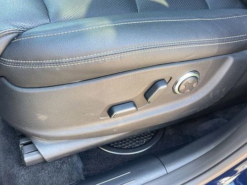 Used 2025 Genesis GV70 2.5T w/ Select Package image 27