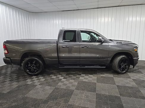 Used 2022 RAM 1500 Big Horn w/ Night Edition AWD/4WD image 2
