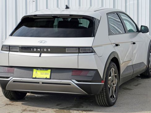 Used 2023 Hyundai Ioniq 5 SEL image 48