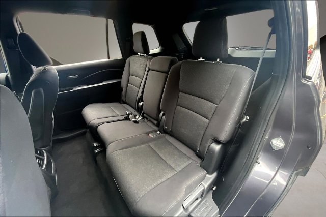 Used 2021 Honda Passport Sport image 22