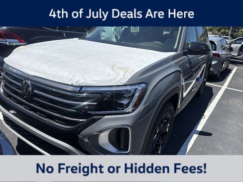 New 2026 Volkswagen Atlas Peak Edition AWD/4WD image 1