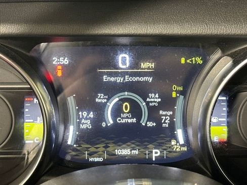 Used 2022 Jeep Wrangler Unlimited Sahara w/ Cold Weather Group image 18