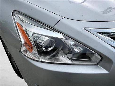 Used 2015 Nissan Altima 2.5 S w/ Sport Value Package FWD image 29