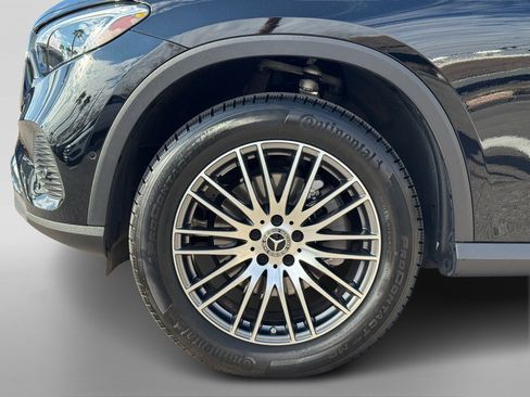 Certified 2025 Mercedes-Benz GLC 300 GLC 300 image 10